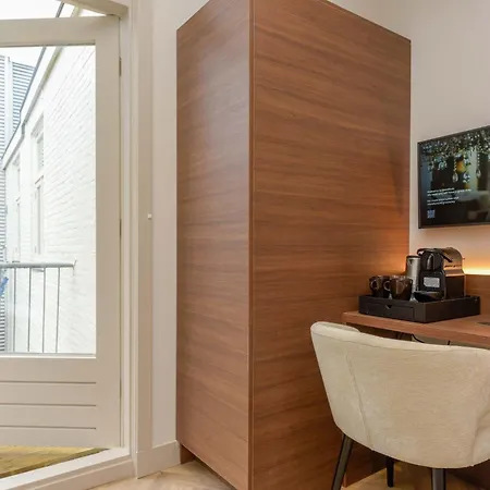 With Single Beds And Balcony Värdshus *